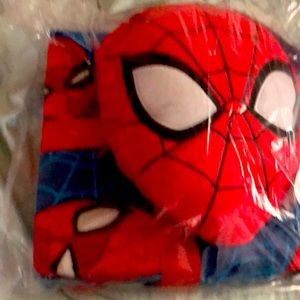 Spiderman throw and pillow